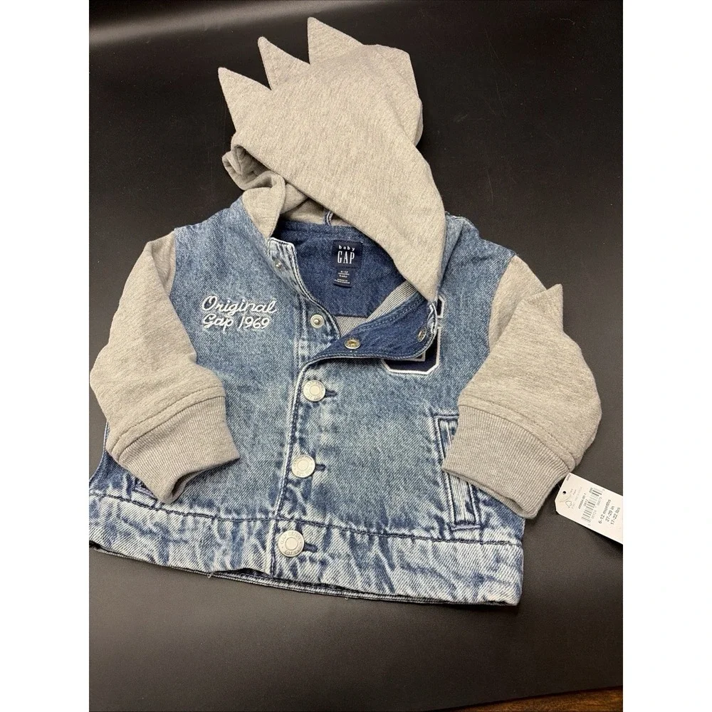 Baby Gap 6-12 Month Blue Denim Jacket NWT Snaps Pockets Fall/Winter/Boy/Girl